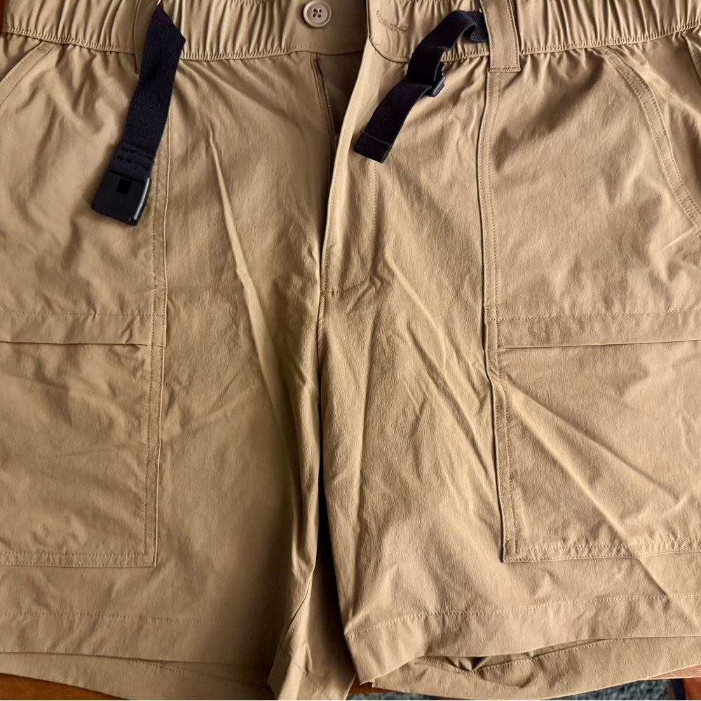 Sonoma dark tan Cargo Shorts with Elastic Waistband and built in belt.